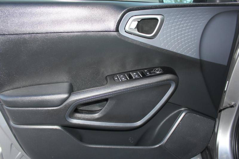 Used 2023 Kia Soul EX FWD image 10