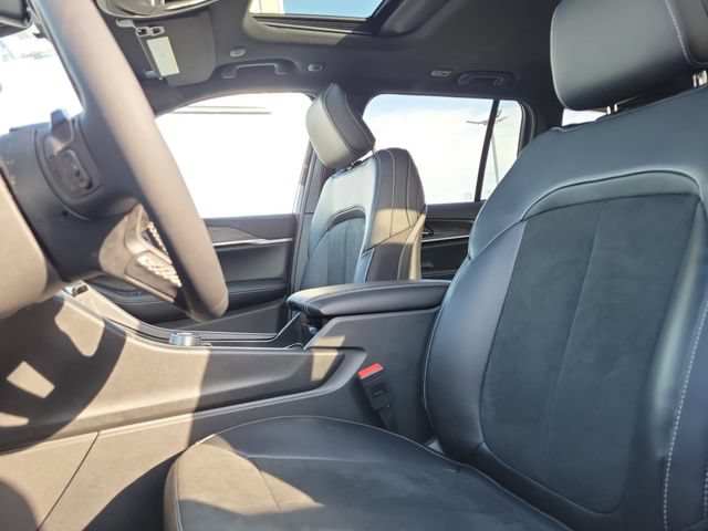 New 2026 Jeep Grand Cherokee Altitude AWD/4WD image 11