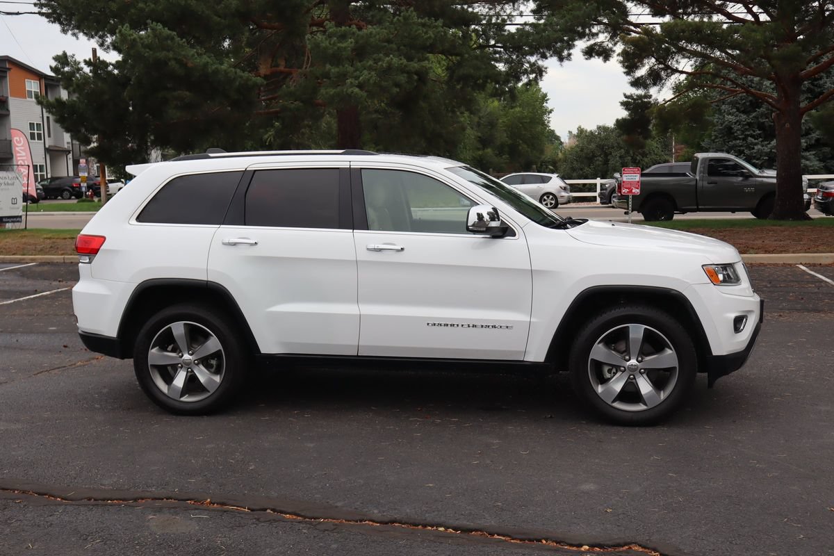 Used 2016 Jeep Grand Cherokee Limited AWD/4WD image 3