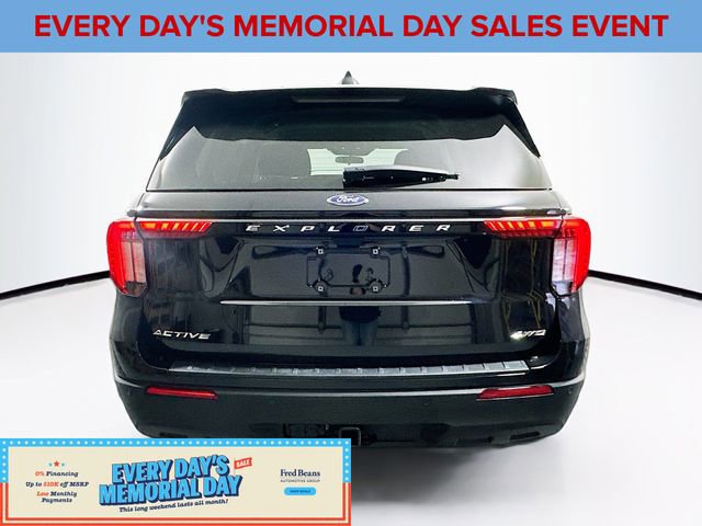Certified 2025 Ford Explorer Active AWD/4WD image 6