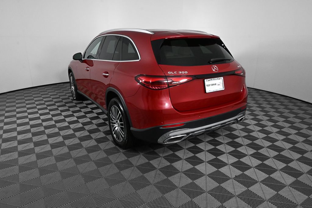 Certified 2024 Mercedes-Benz GLC 300 4MATIC image 4
