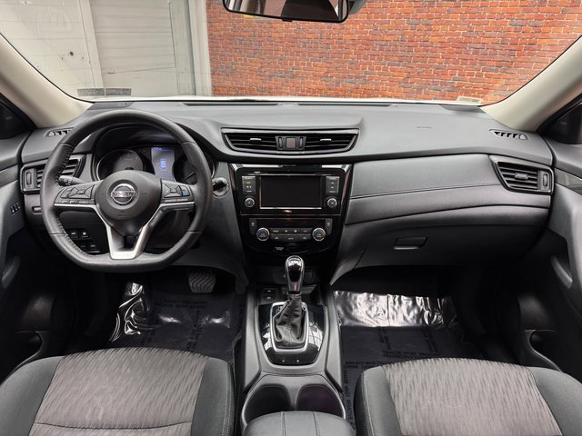 Used 2020 Nissan Rogue SV w/ Premium Package image 12