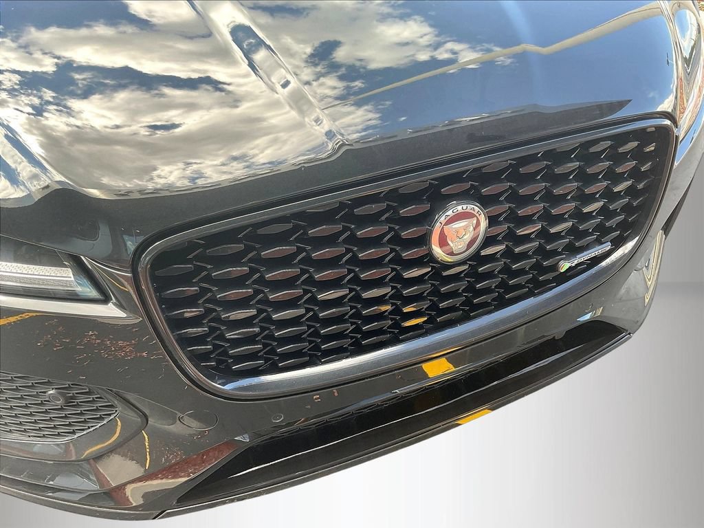 Used 2023 Jaguar F-PACE R-Dynamic S AWD/4WD image 32