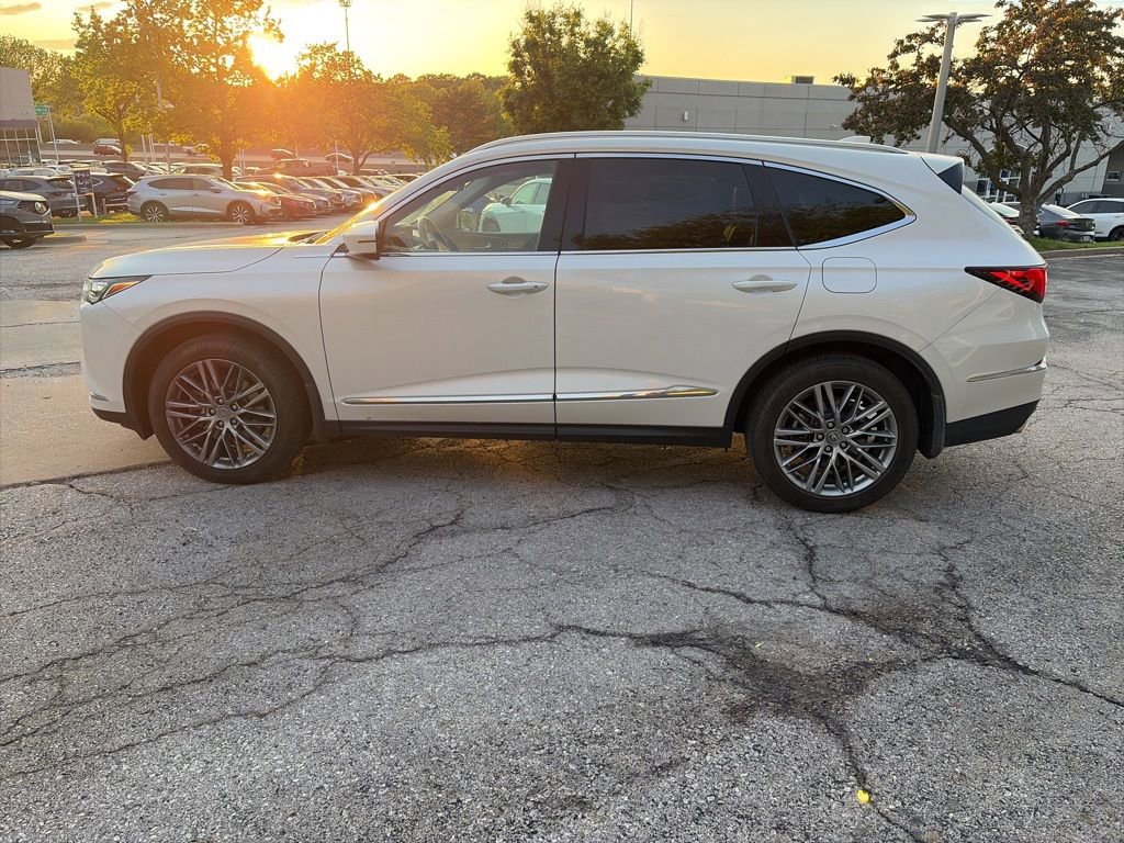 Used 2023 Acura MDX SH-AWD w/ Advance Package image 8