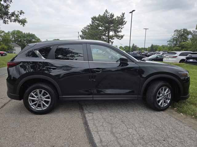 Used 2023 MAZDA CX-5 AWD 2.5 S w/ Select Package image 16