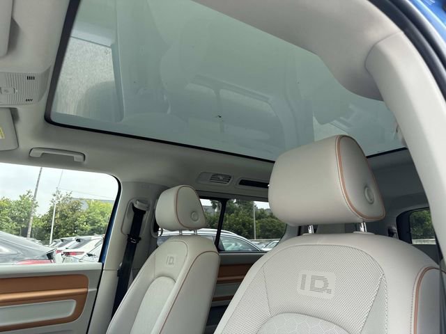 New 2025 Volkswagen ID. Buzz Pro S Plus AWD/4WD image 15
