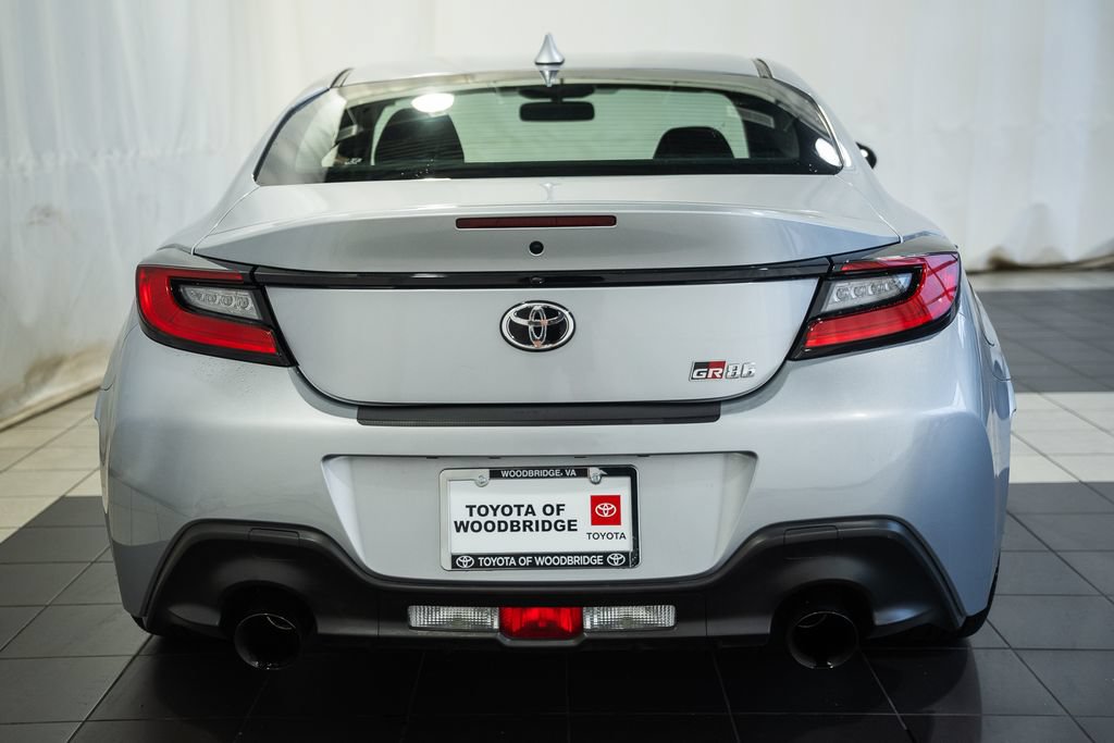 Used 2023 Toyota GR86 RWD image 5