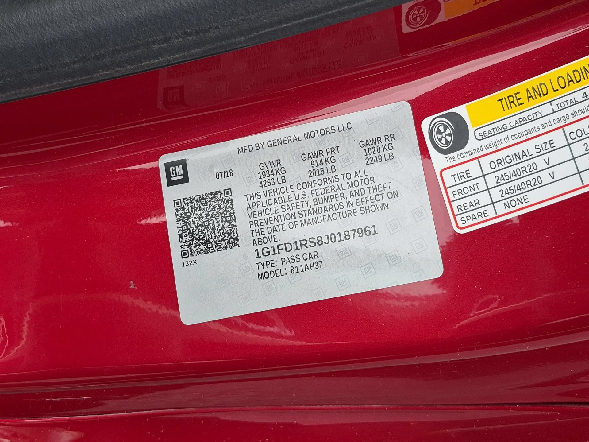 Certified 2018 Chevrolet Camaro LT RWD image 34