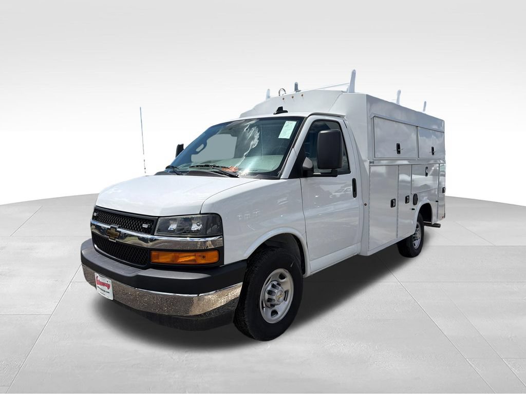 New 2025 Chevrolet Express 3500 w/ Power Convenience Package RWD image 3