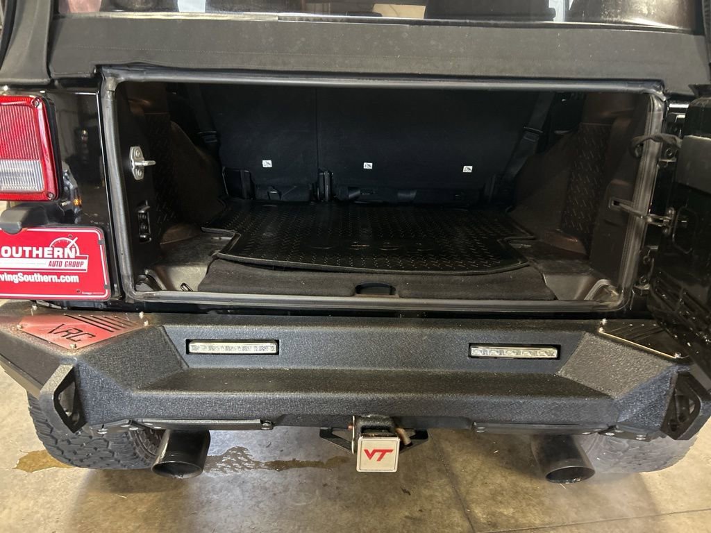 Used 2016 Jeep Wrangler Unlimited Sport image 19