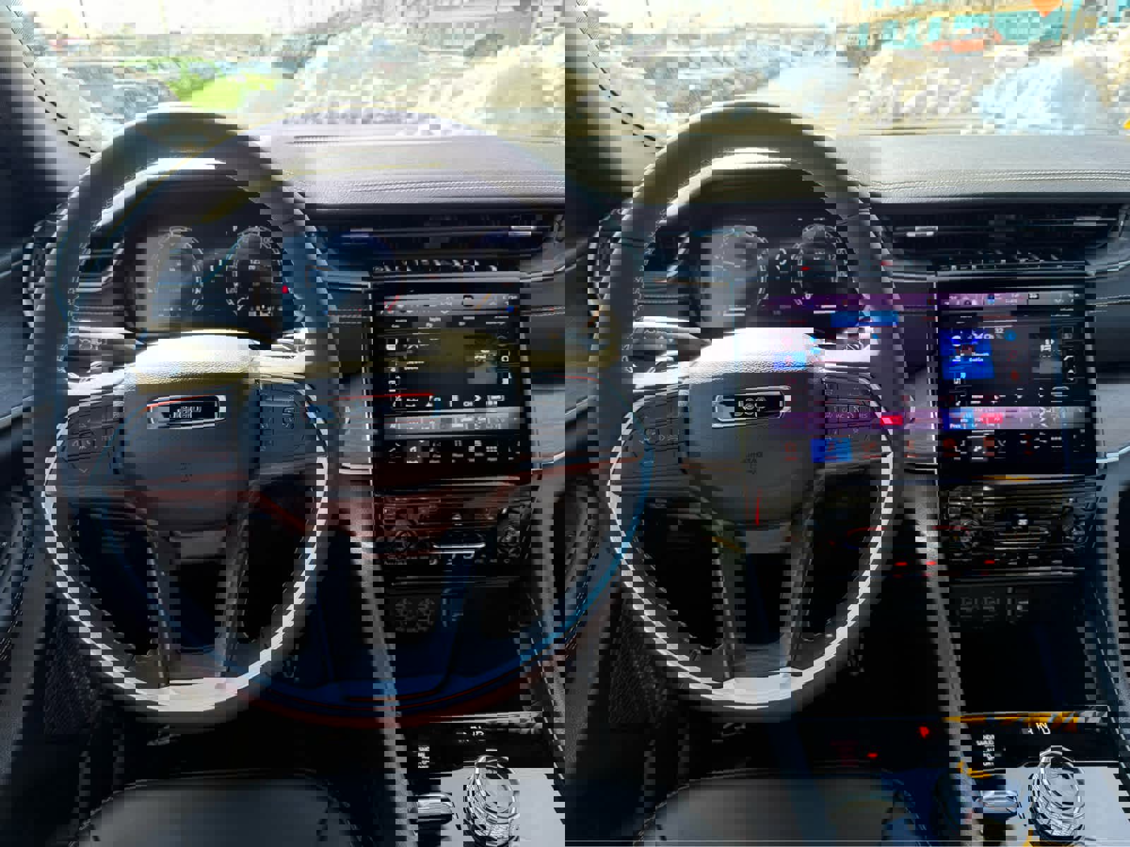 Used 2025 Jeep Grand Cherokee L Limited image 15