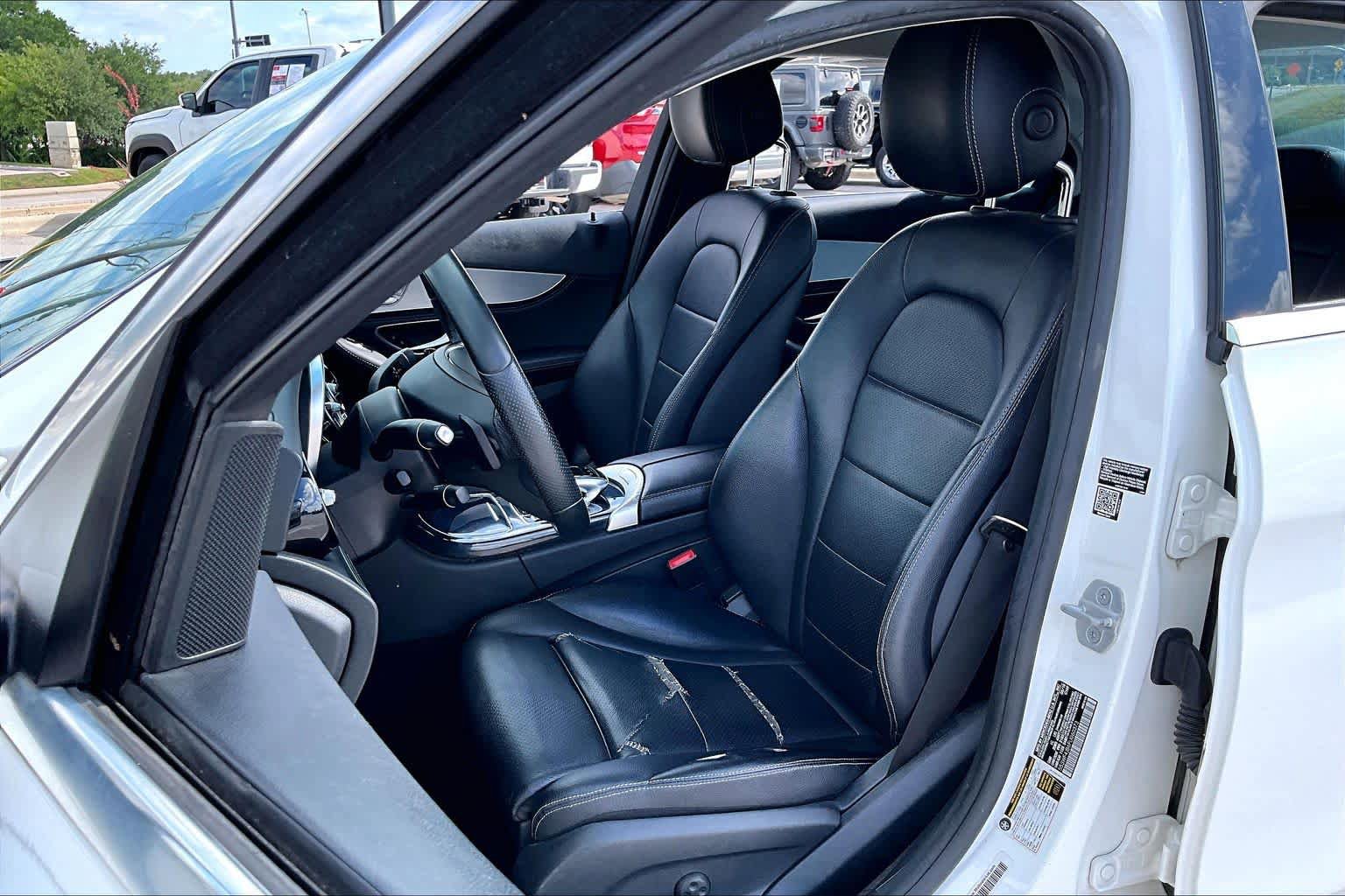 Used 2015 Mercedes-Benz C 300 Sedan image 8