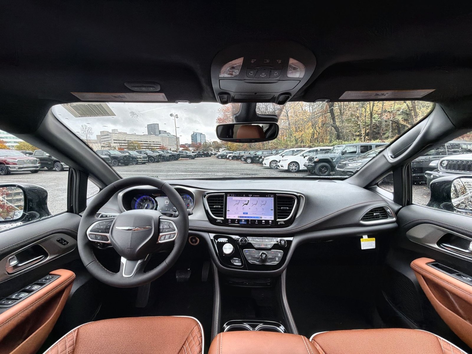 New 2026 Chrysler Pacifica Pinnacle FWD image 31