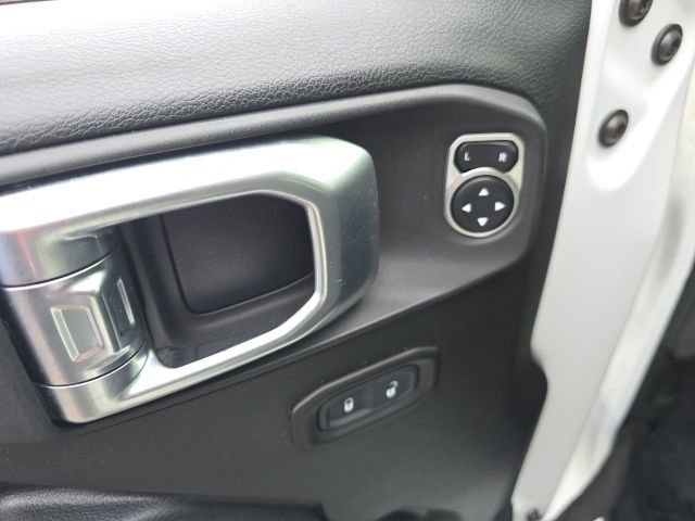 Used 2020 Jeep Wrangler Unlimited Sport image 17