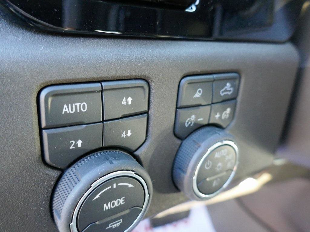New 2026 Chevrolet Silverado 2500 LTZ w/ LTZ Premium Package image 18