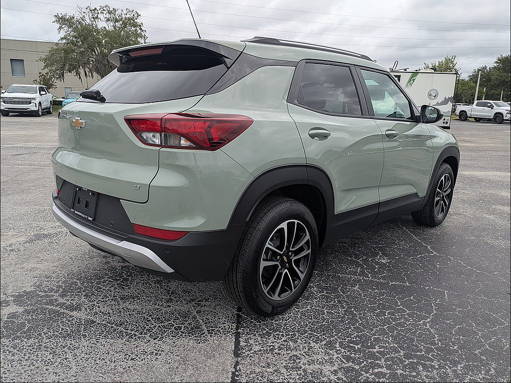 New 2026 Chevrolet TrailBlazer LT w/ Convenience Package FWD image 5