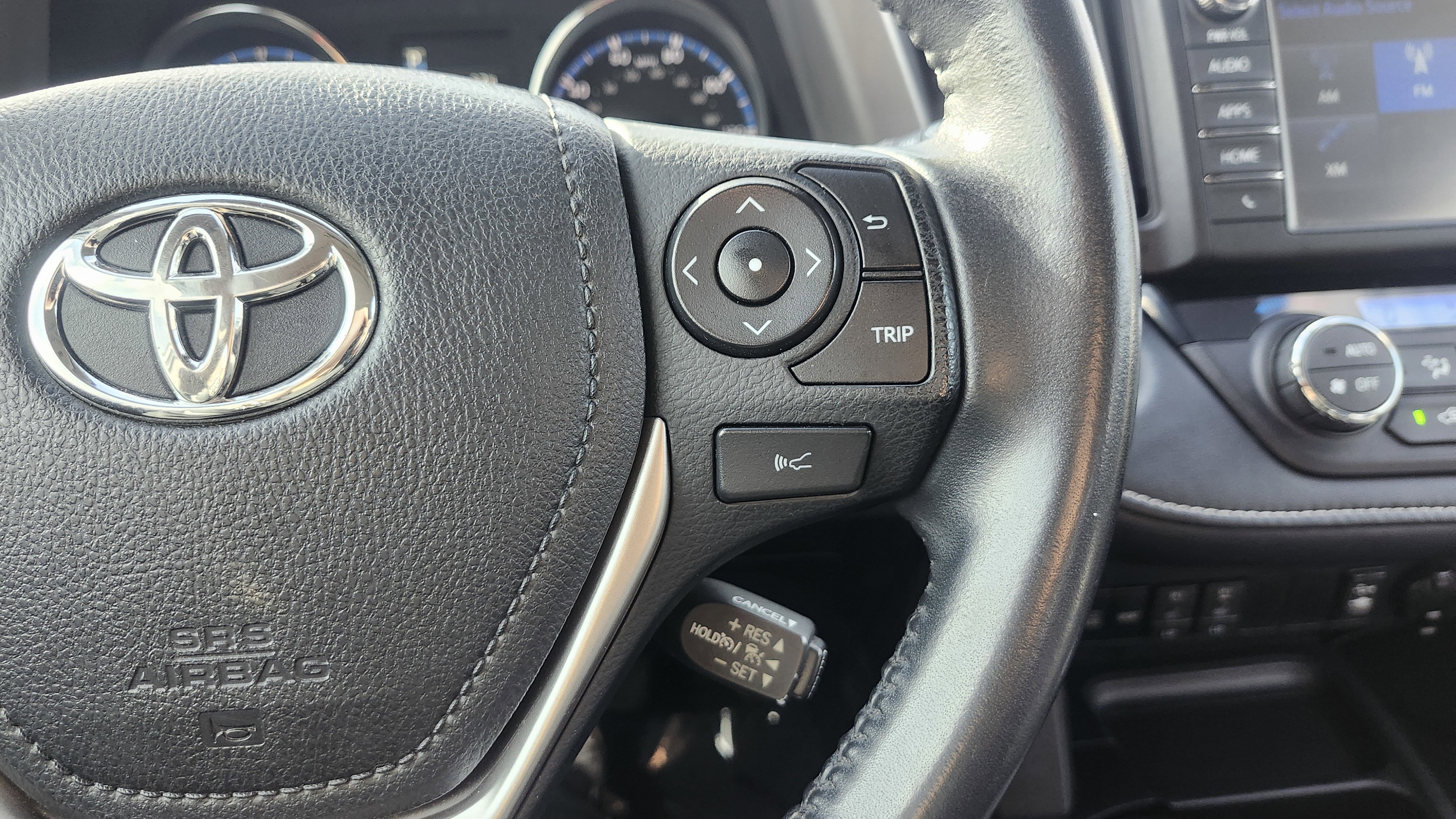 Used 2016 Toyota RAV4 Limited image 34