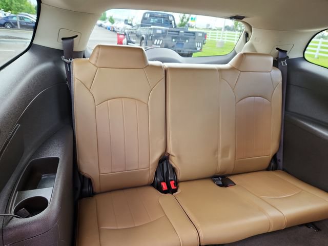 Used 2015 Buick Enclave Leather FWD image 31