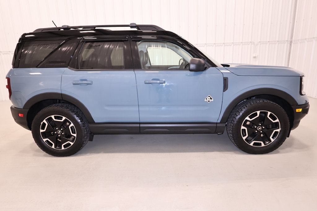 Certified 2021 Ford Bronco Sport Outer Banks AWD/4WD image 2