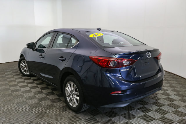 Used 2015 MAZDA MAZDA3 i Touring w/ Technology Package FWD image 7