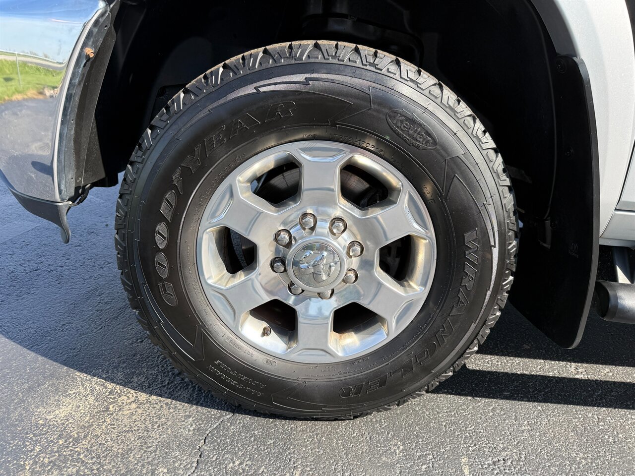 Used 2018 RAM 2500 Big Horn w/ Harvest Edition image 24