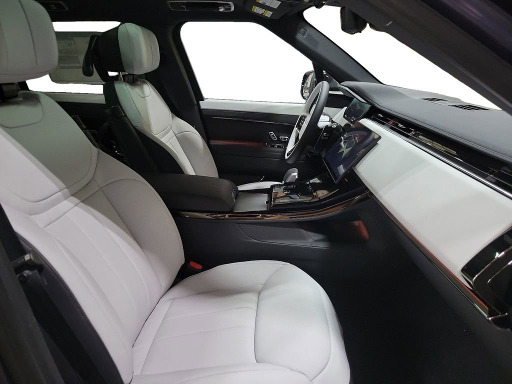 New 2026 Land Rover Range Rover Sport Dynamic SE AWD/4WD image 29