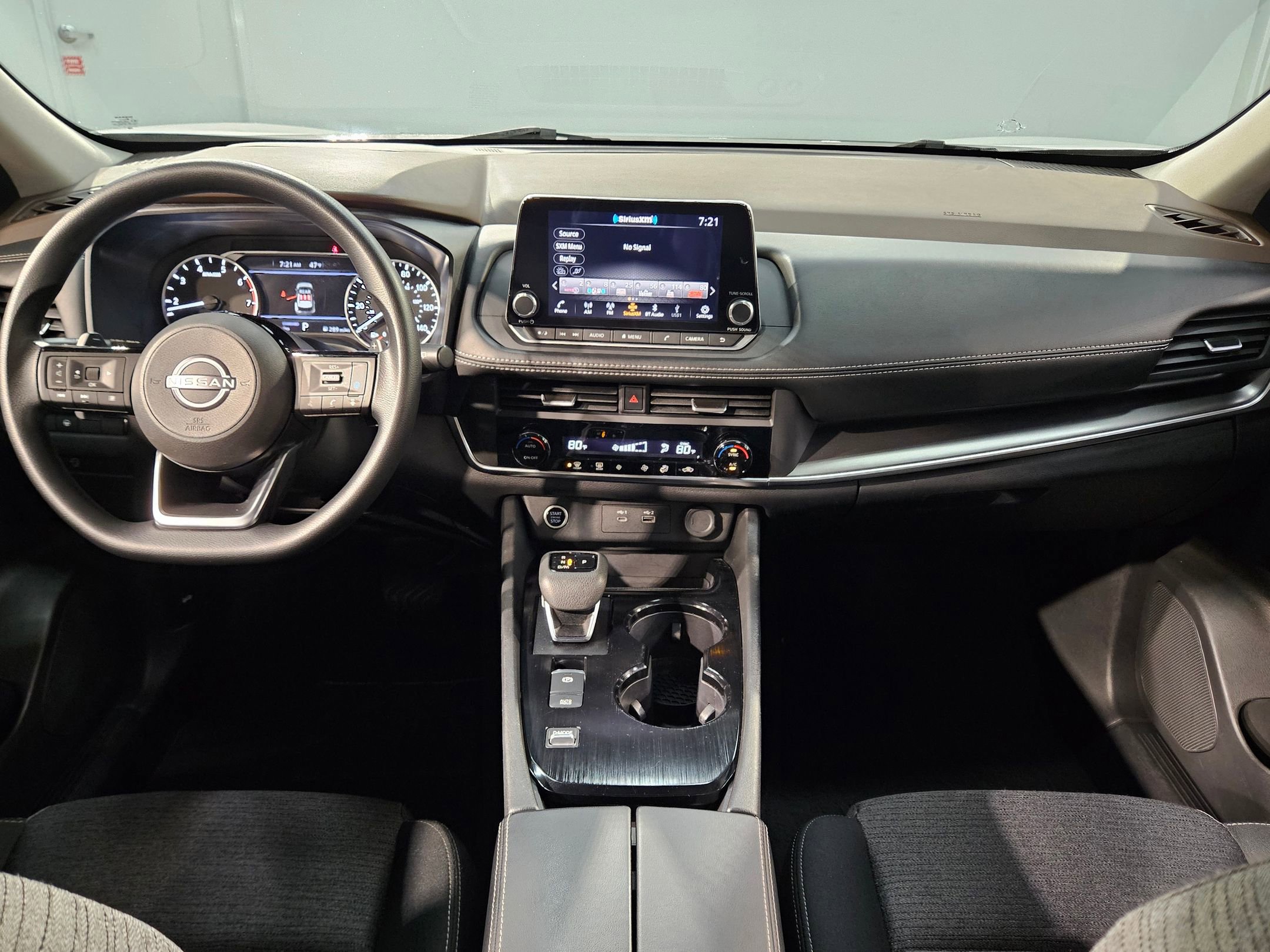 Used 2023 Nissan Rogue SV image 10