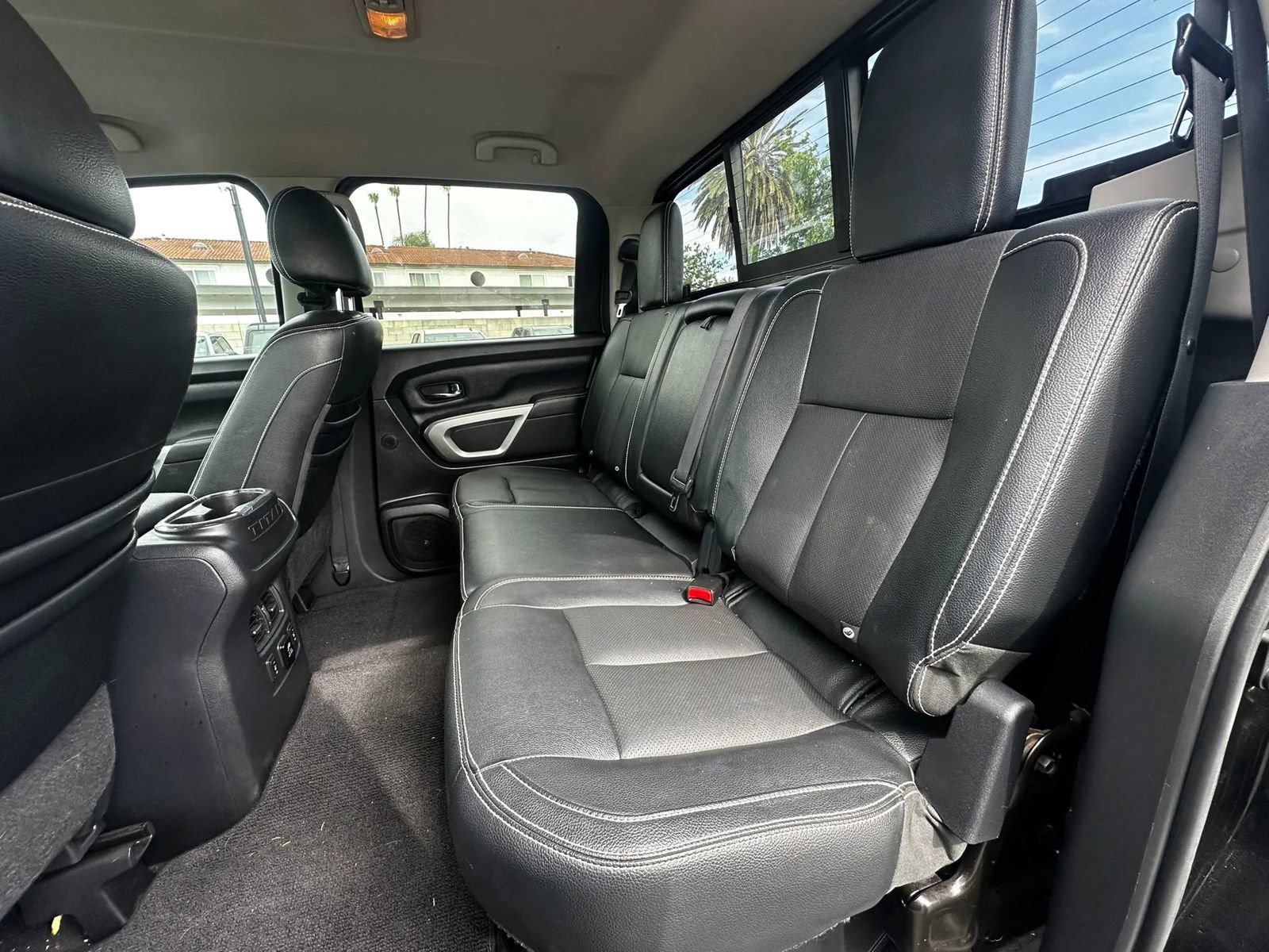Used 2017 Nissan Titan PRO-4X w/ Pro-4x Convenience Package AWD/4WD image 21