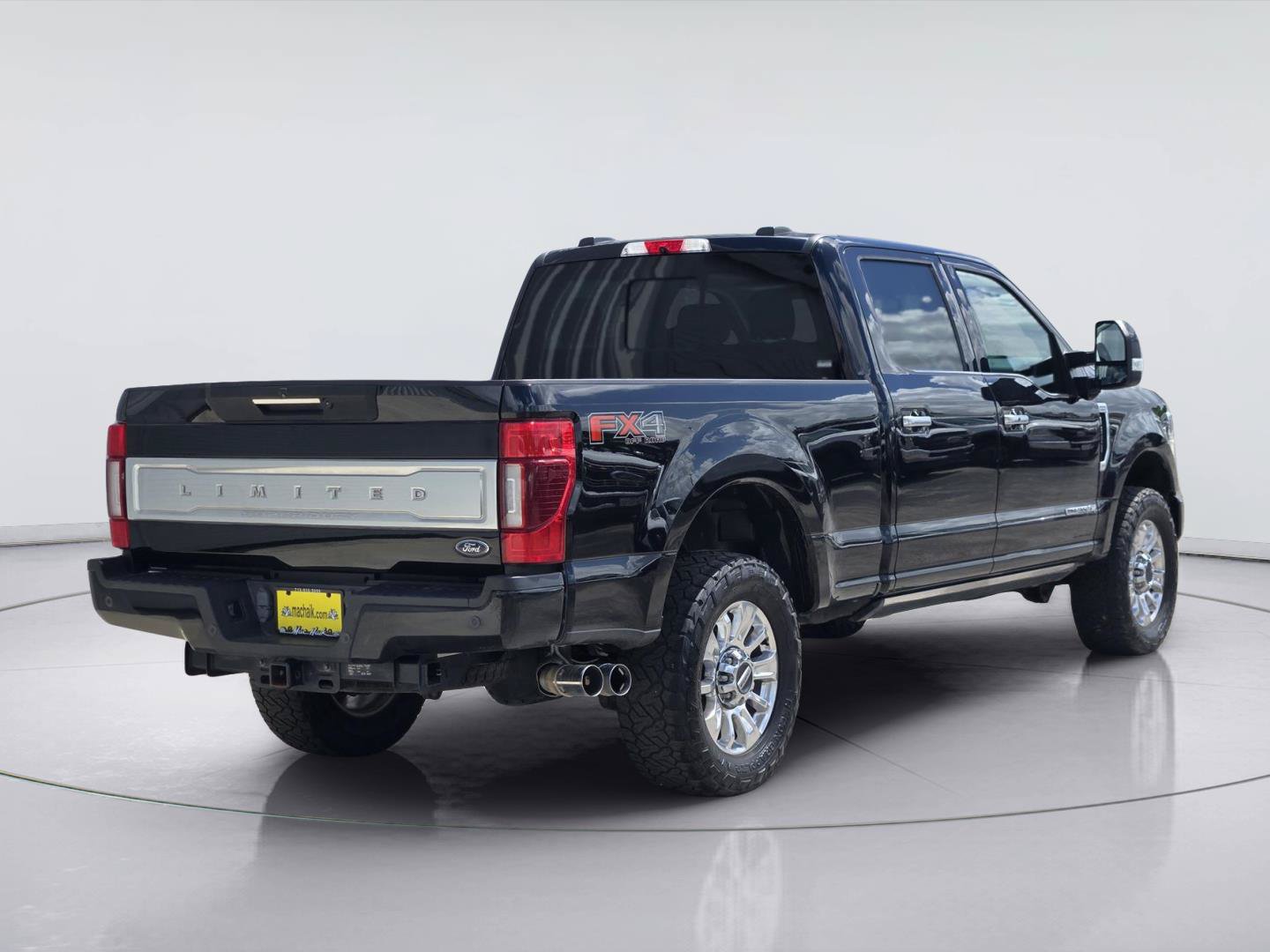 Used 2022 Ford F250 Limited w/ FX4 Off-Road Package AWD/4WD image 8
