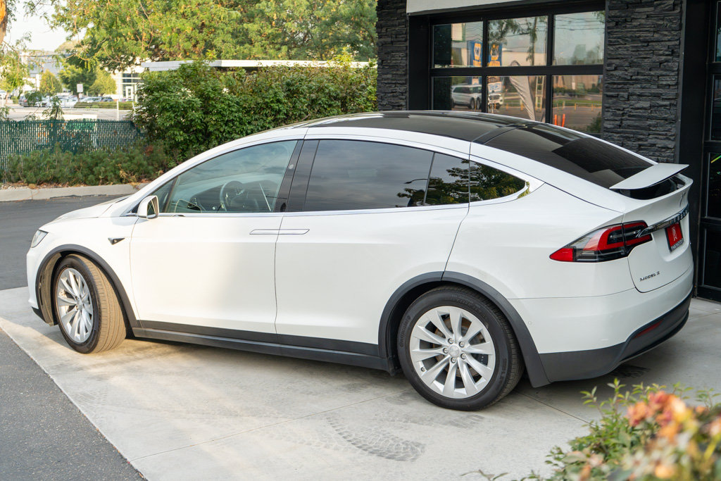 Used 2017 Tesla Model X 75D AWD/4WD image 7