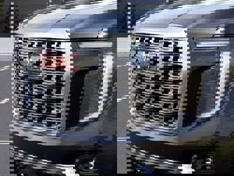 New 2025 GMC Yukon Denali w/ Sun & Power Step Package image 13