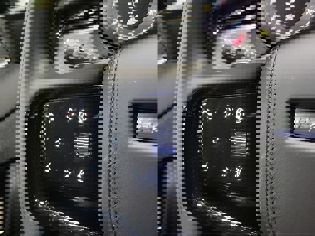 New 2025 Land Rover Range Rover Sport Dynamic SE image 15