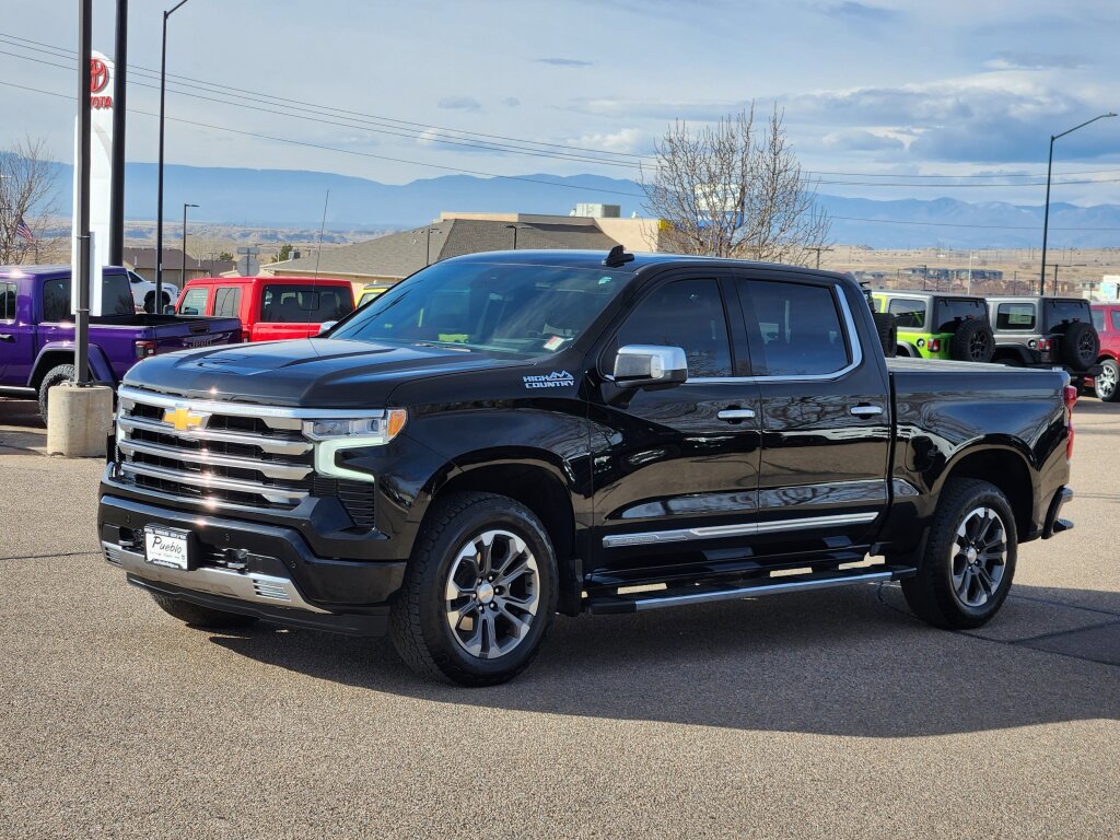 Used 2024 Chevrolet Silverado 1500 High Country w/ Technology Package image 5