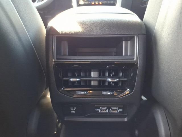 Certified 2023 Jeep Grand Cherokee Altitude image 15