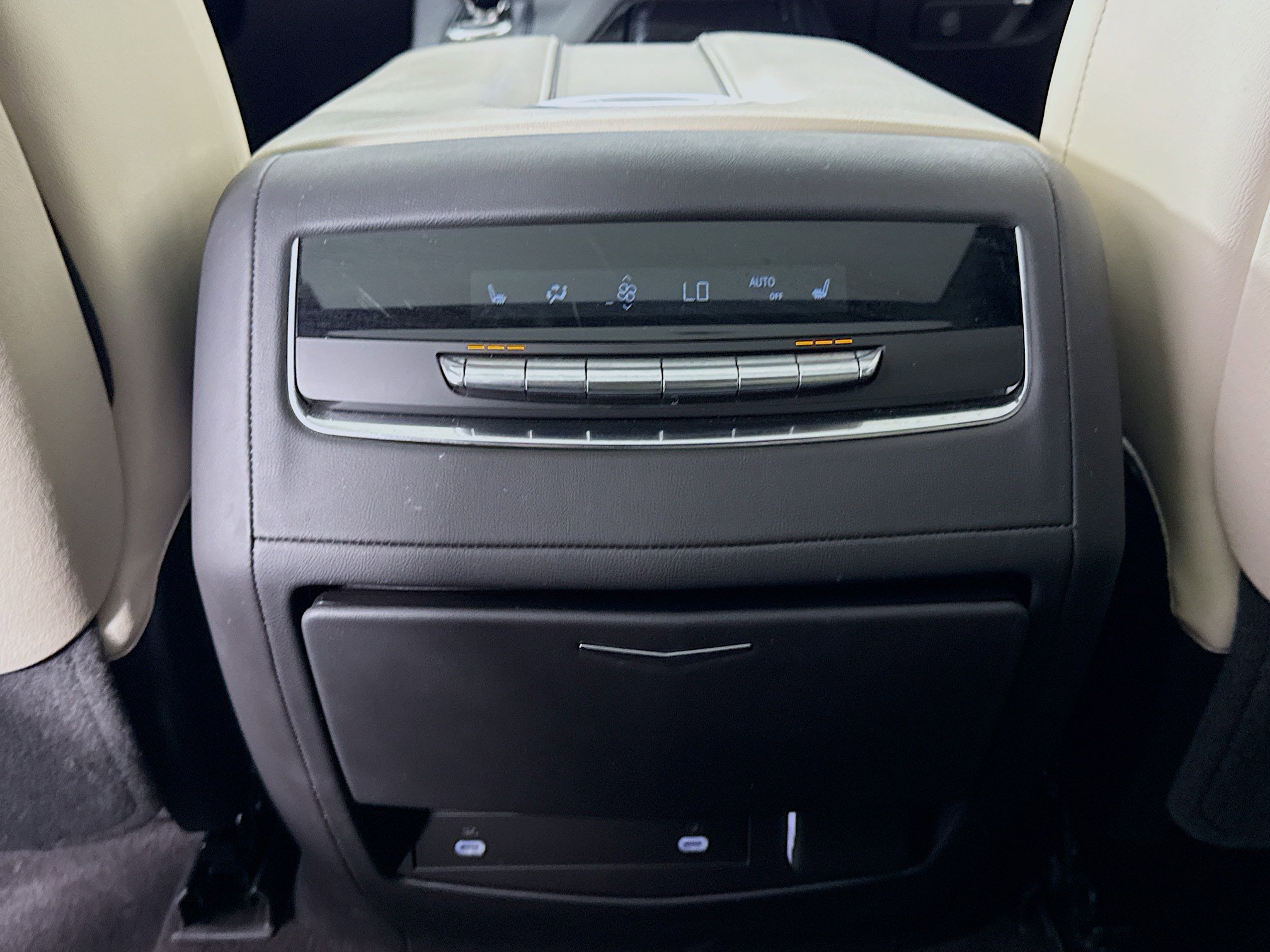 Used 2023 Cadillac Escalade Sport w/ Touring Package AWD/4WD image 27