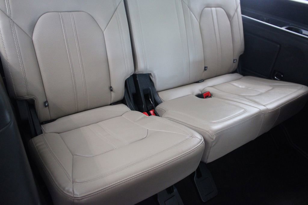 Used 2023 Ford Expedition Limited image 27