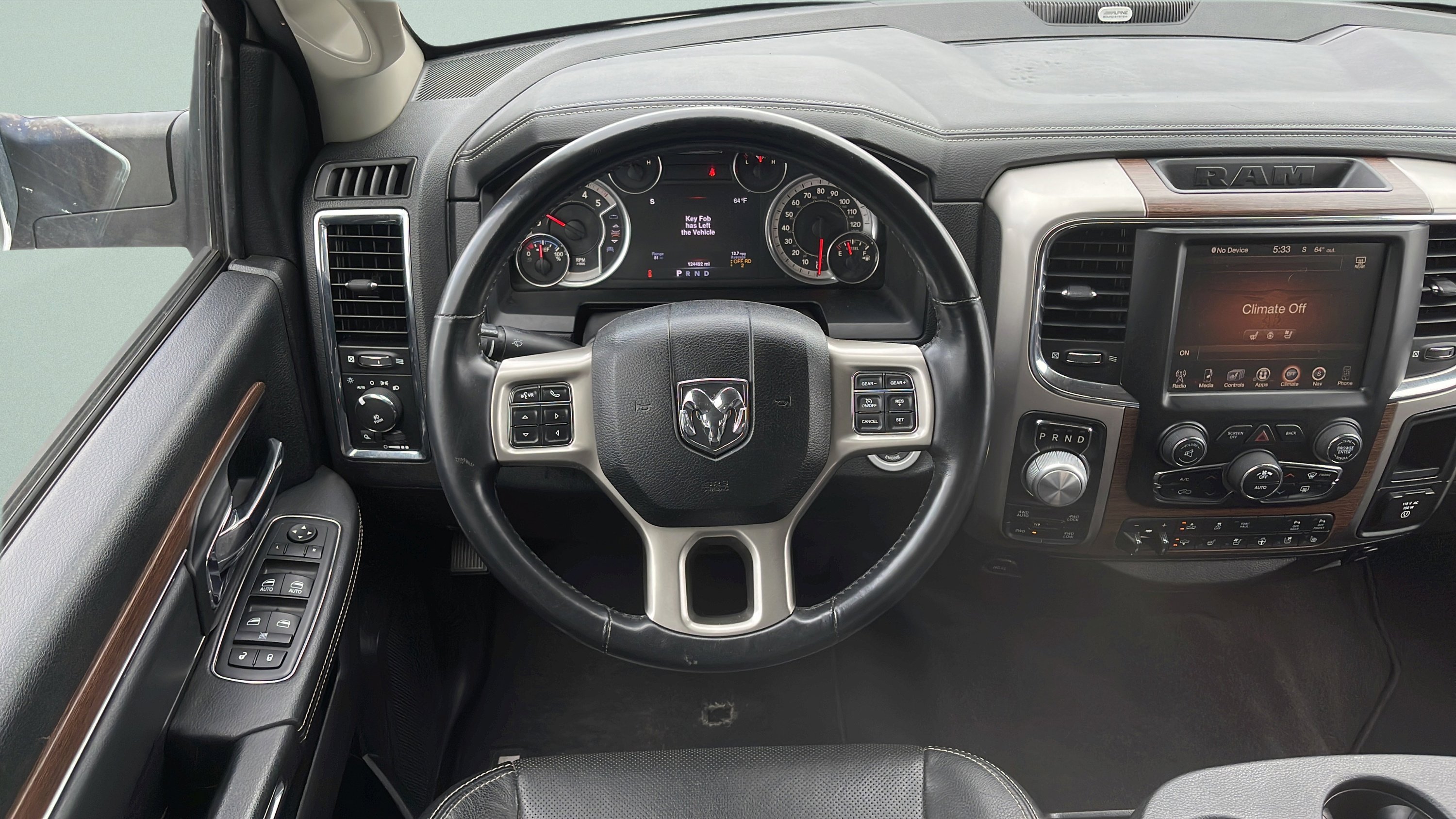 Used 2016 RAM 1500 Laramie w/ Convenience Group image 10