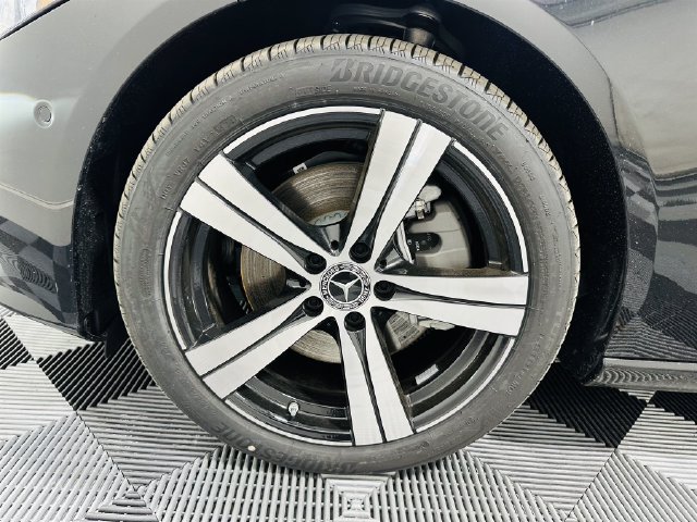 Used 2026 Mercedes-Benz C 300 4MATIC Sedan image 8