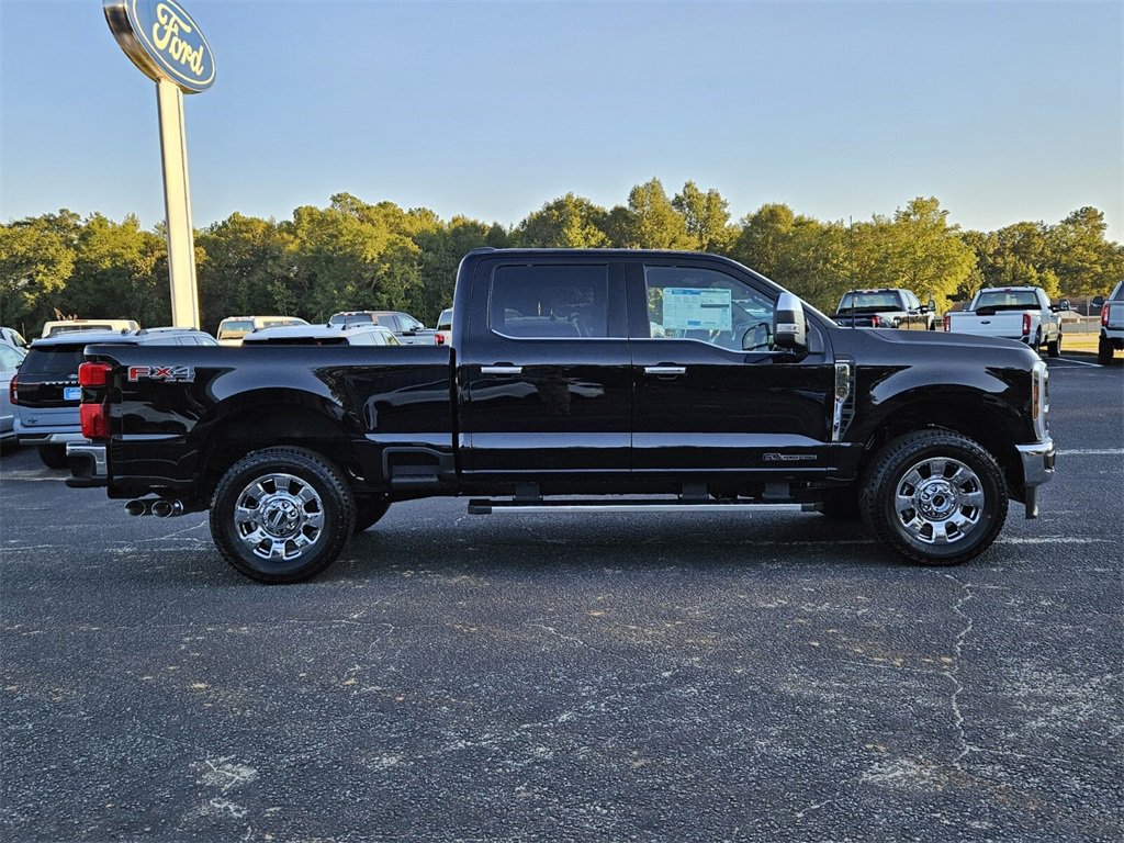 New 2026 Ford F250 4x4 Crew Cab Super Duty image 13