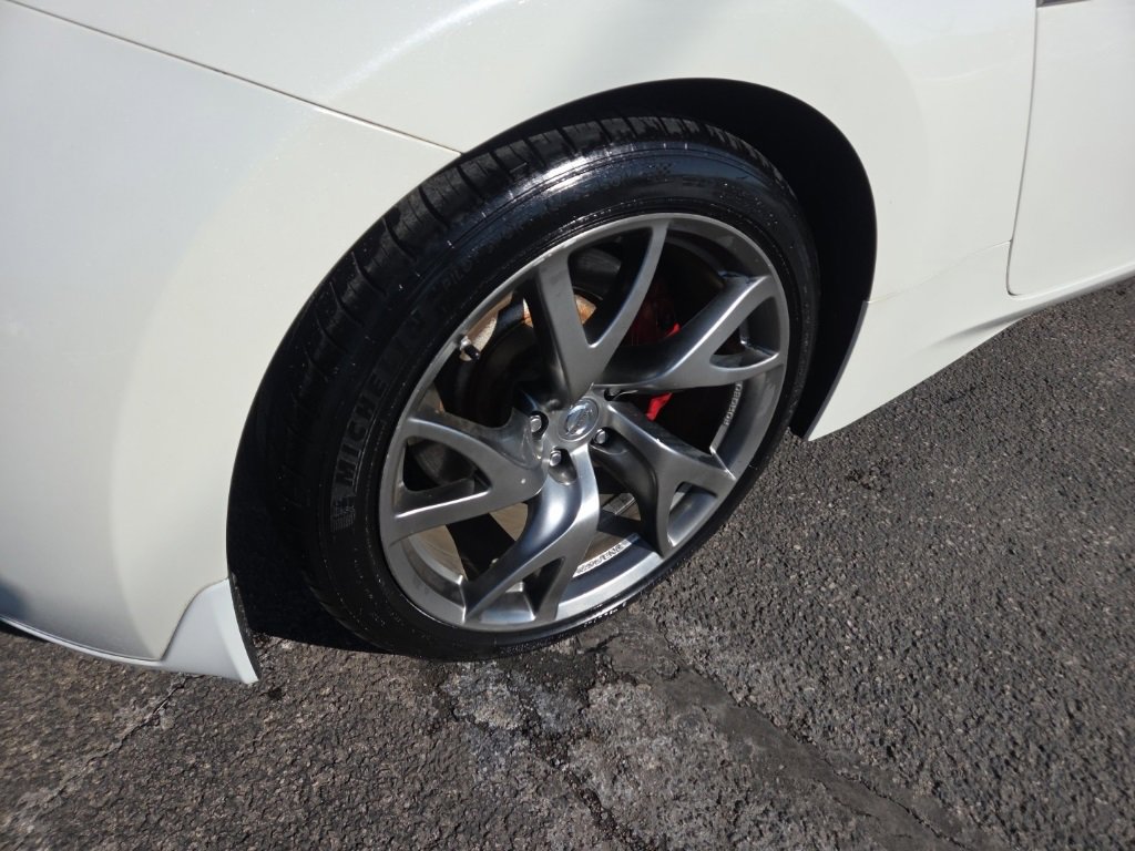Used 2016 Nissan 370Z w/ Sport Package image 7