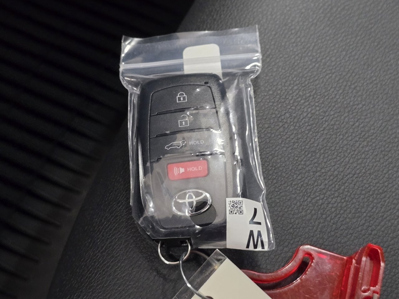 New 2026 Toyota Corolla Cross XLE image 32