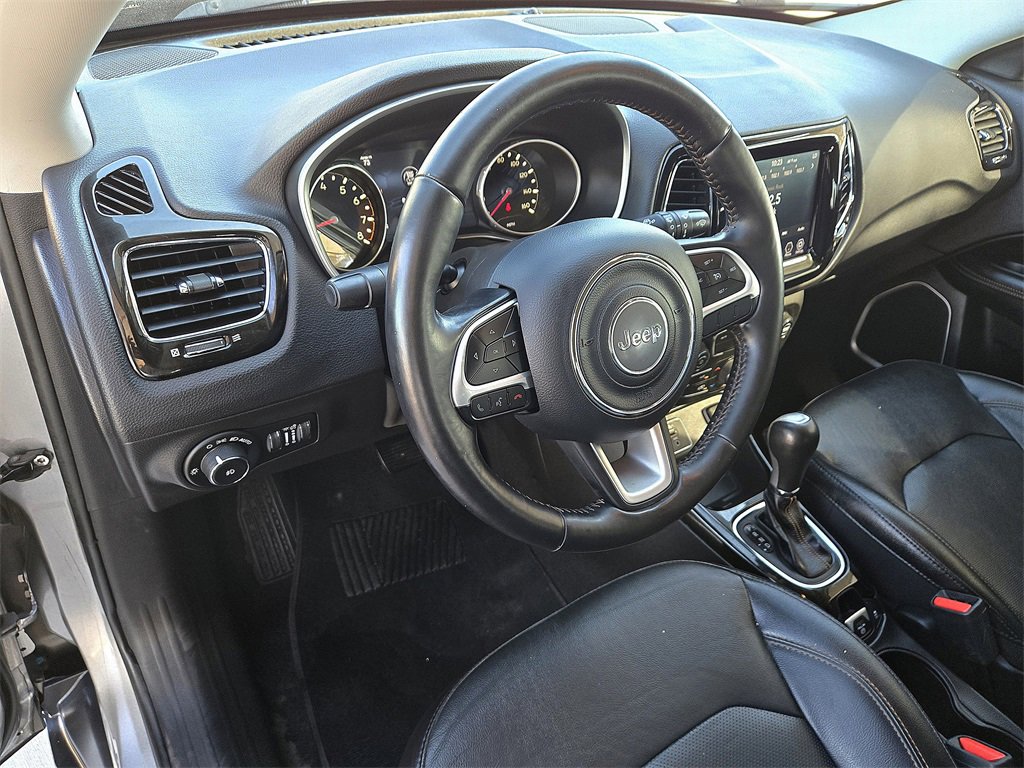 Used 2020 Jeep Compass Limited image 11