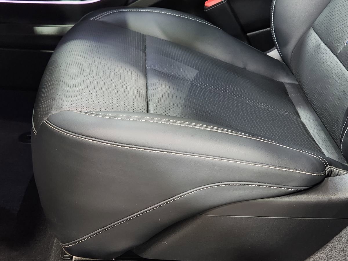 Used 2024 Cadillac Lyriq Luxury w/ LPO, Floor Liner Package image 45