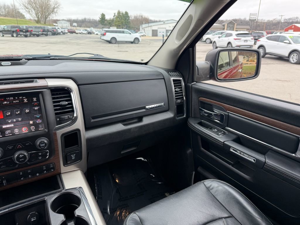 Used 2015 RAM 1500 Laramie w/ Convenience Group AWD/4WD image 20