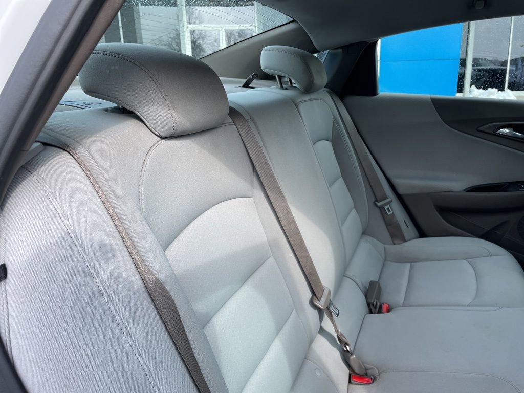 Used 2020 Chevrolet Malibu LS image 31