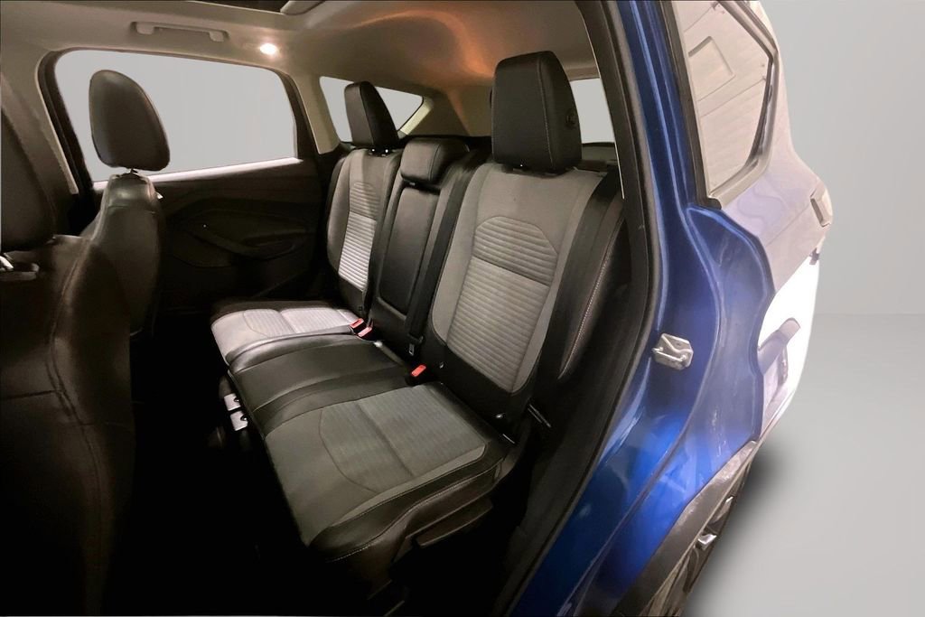 Used 2017 Ford Escape SE w/ Equipment Group 201A image 22