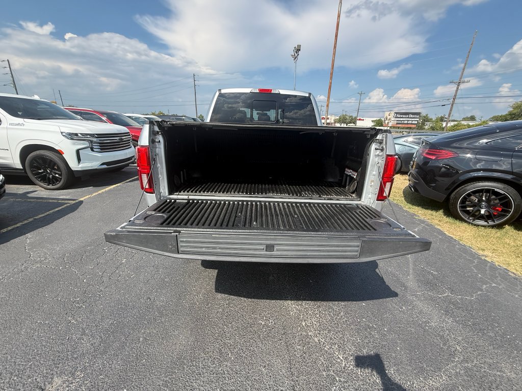 Used 2018 Ford F150 Platinum w/ Equipment Group 701A Luxury AWD/4WD image 5