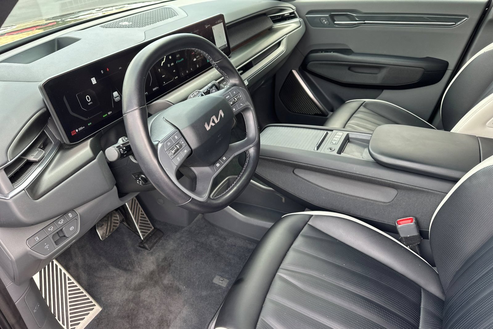 Used 2024 Kia EV9 GT-Line AWD/4WD image 13
