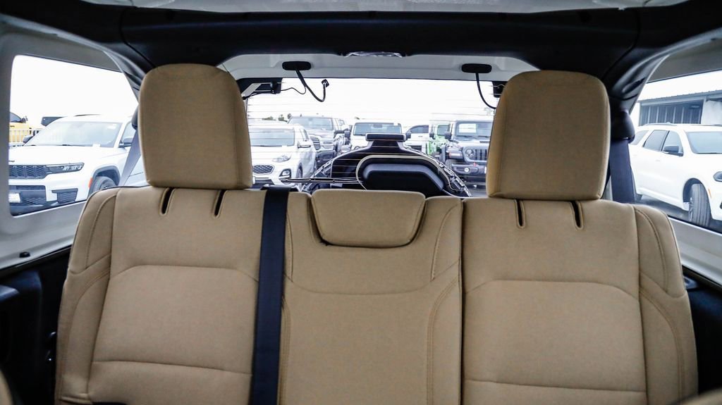 New 2026 Jeep Wrangler Unlimited Sport image 27