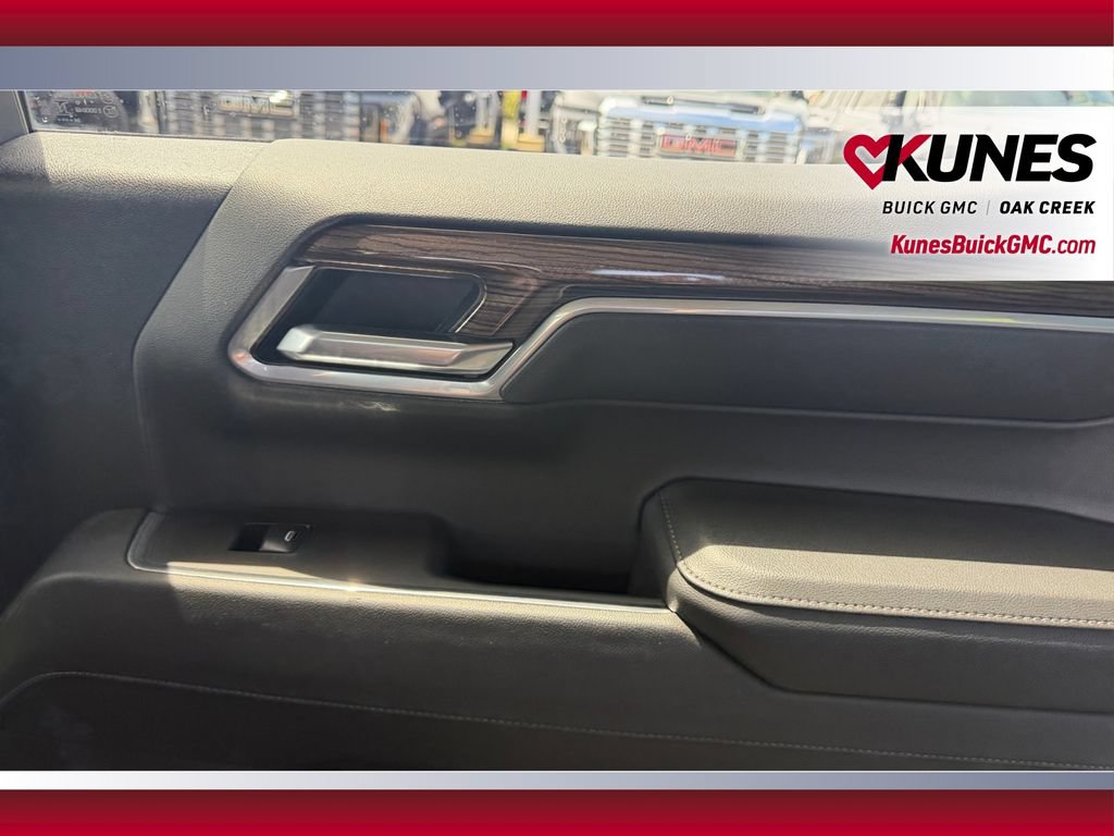 Used 2025 Chevrolet Silverado 1500 LT AWD/4WD image 36